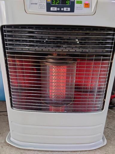 札幌発コロナFF石油ストーブ！品番「FF‐SG4215M」2015年式中古品 札幌発コロナFF石油ストーブ！品番「FF‐SG4215M」2015年式中古品