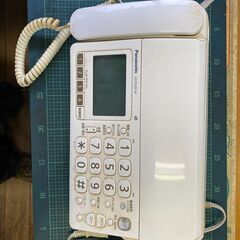 パーソナルファクス　KX-PD303Wの画像