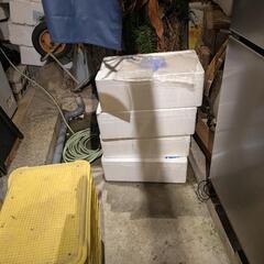 無料　大中発泡スチロール箱の画像