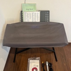 CASIO光るキーボード LK-301BB付属品全てあり⭐️
 電子ピアノ美品ですの画像