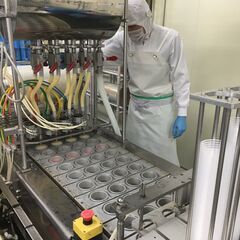 「デザートの開発・品質管理スタッフ」未経験OK／残業少なめ／賞与年3回、5か月分／大手チェーンやホテルに並ぶ商品の開発に携われる！ デザートの「品質管理・開発職」未経験OK／長期休暇あり／残業ほぼナシ！プライベートも充実！の画像