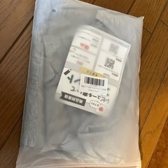 ほぼ新品Pigeon 電動母乳搾乳器 handy fit+ パック+授乳ケープの画像