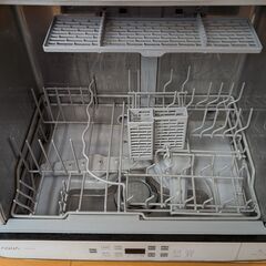 【ジャンク品】電気食器洗い器 AQUA (ADW-GM1) 部品取り用などにの画像