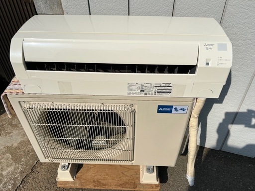 ■三菱 霧ヶ峰 エアコン 14畳用 2022年製■MITSUBISHI 4.0kw MSZ-GE4022S 単相200V 冷媒R32■一部に破損箇所あり ジャンク品扱い