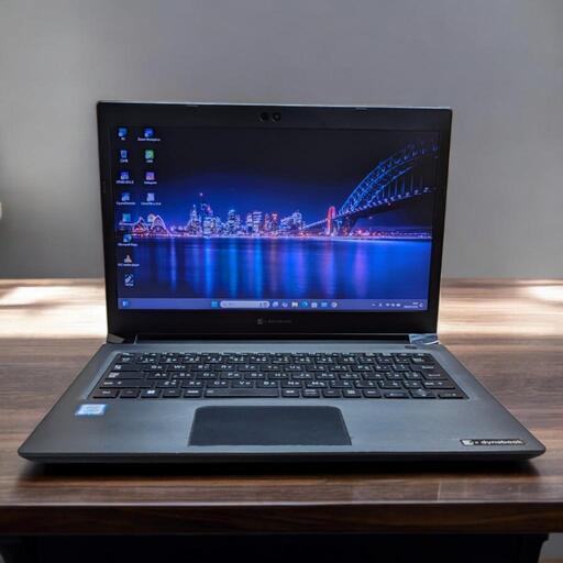 TOSHIBA Dynabook S73/DP  Core i5 8250U  SSD256GB  RAM16GB