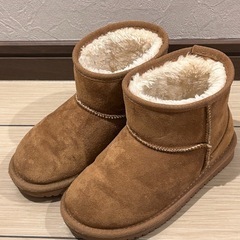 キッズムートンブーツ　18センチ