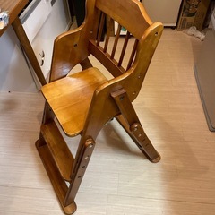 こどもダイニングチェア　テーブル付きの画像