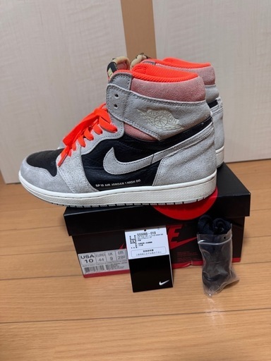 エアジョーダン1 ハイカット ニュートラルグレー ハイパークリムゾン