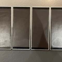 【値下げ】tower 山崎実業 シャンプーボトル　ディスペンサー　ホルダー　マグネット　4個セットの画像