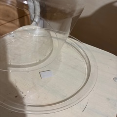 新品ケーキ保管クリアケース底トレイ付きの画像