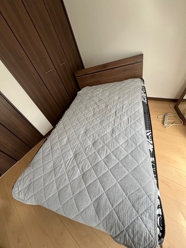 Granz セミダブルベッド