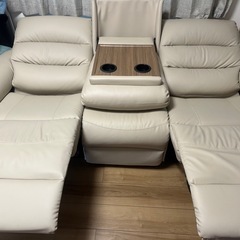 4/3.4(午前)引き取り限定】3人掛けソファー 電動リクライニングソファ