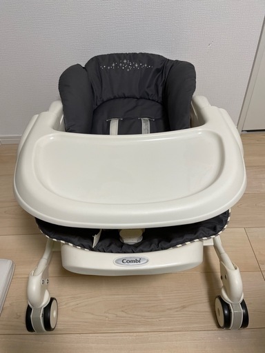 コンビ ネムリラ 手動スイング