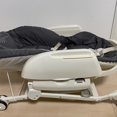 コンビ ネムリラ 手動スイング