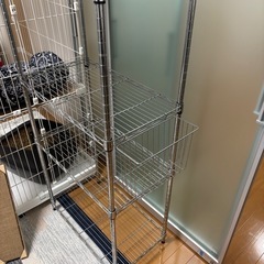 スチールラックの画像