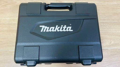 【ほぼ未使用】Makita マキタ インパクトドライバー　MTD001D ケース＋充電器セット