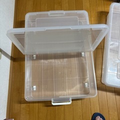ベッド下収納2つの画像