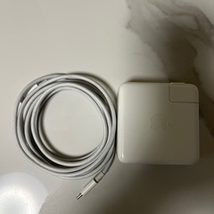MacBook Pro 13" 2017 - 高速、i5、16GB、256GBの画像