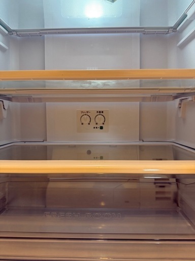 2024年式冷蔵庫272L 3ドア 