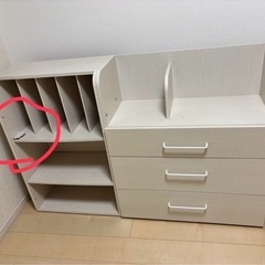 勉強机とタンスセットの画像