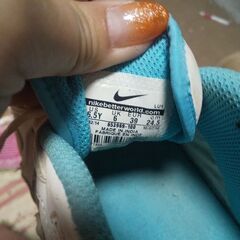 NIKEシューズホワイトの画像
