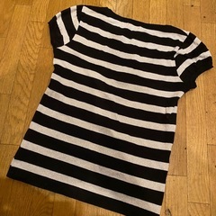 VIGNY ビニーサマーニットラインストーンボーダーラメカットソー半袖 女性用レディースタイトスリムフィットの画像