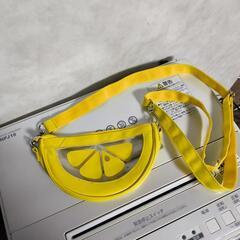 レモンのポシェットの画像