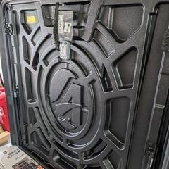 HILUX　トヨタ純正トノカバー