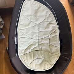 【美品】ヌナリーフ　バウンサー