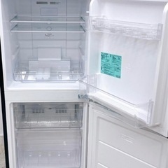 冷蔵庫【配達無料お届け設置出来ます💫都内近郊🚚】✨Haiel製✨2024年購入品✨除菌クリーニング済の超極美品✨他にも冷蔵庫.洗濯機.電子レンジ.オーブン電子レンジ.炊飯器.テーブル&椅子.机&チェアー.ベット&マットレス.ドレッサーなど多種多様な美品が有ります✨お気軽にお問い合わせ下さい💫の画像