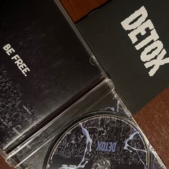 値下げしましたONE OK ROCK DETOX   