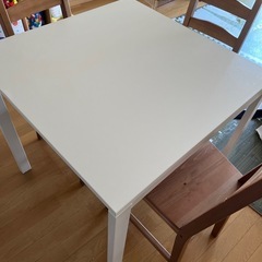 IKEA ダイニングテーブル　チェア3脚
