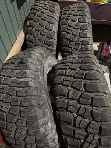 ランクル、
31575r16 ワークホイール付き