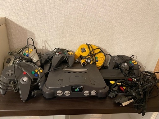 【値下げしました】【ソフト付き】ニンテンドー64