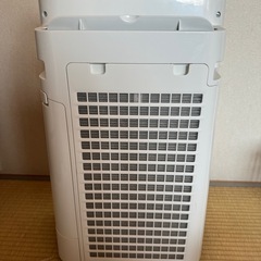 空気清浄機　2019年製の画像
