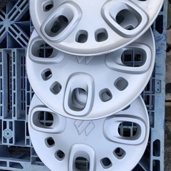 スズキ　純正　スペーシア　ホイールカバー　14インチ　中古4枚の画像