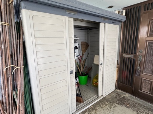 現在交渉中のため受付停止中
:ヨド物置　※引取り限定 