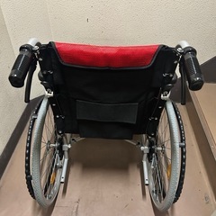 【値下げしました！ 】車いすの画像
