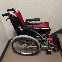 【値下げしました！ 】車いすの画像