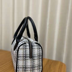 【新品】ツイードハンドバッグの画像