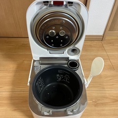 炊飯器の画像