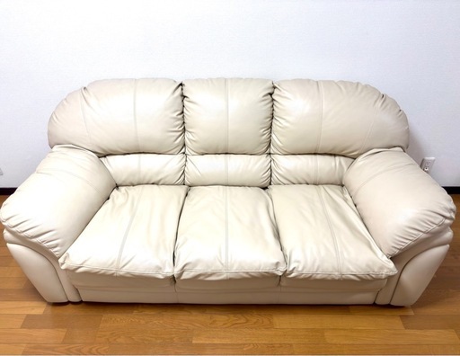 投稿価格から70%OFF！ 】【8万円相当】3人掛け皮張りソファー