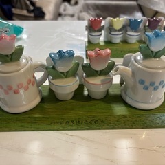 かわいいチューリップの調味料入れと箸置き