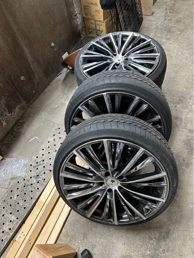 取引中タイヤ受付終了20インチ