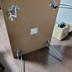 折りたたみテーブルの画像