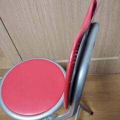 ハートのイスの画像