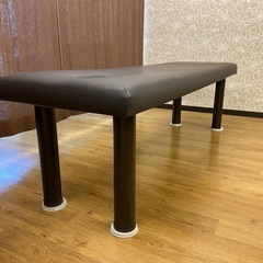 セブンエステ　施術ベッド　　　