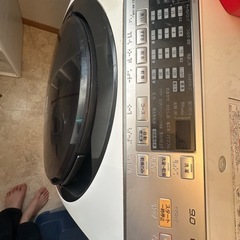 ドラム式洗濯乾燥機の画像