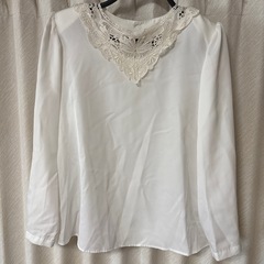 白ブラウス 11号