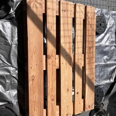 木製パレット　(海外製120cm×80cm×14.5cm) 4枚